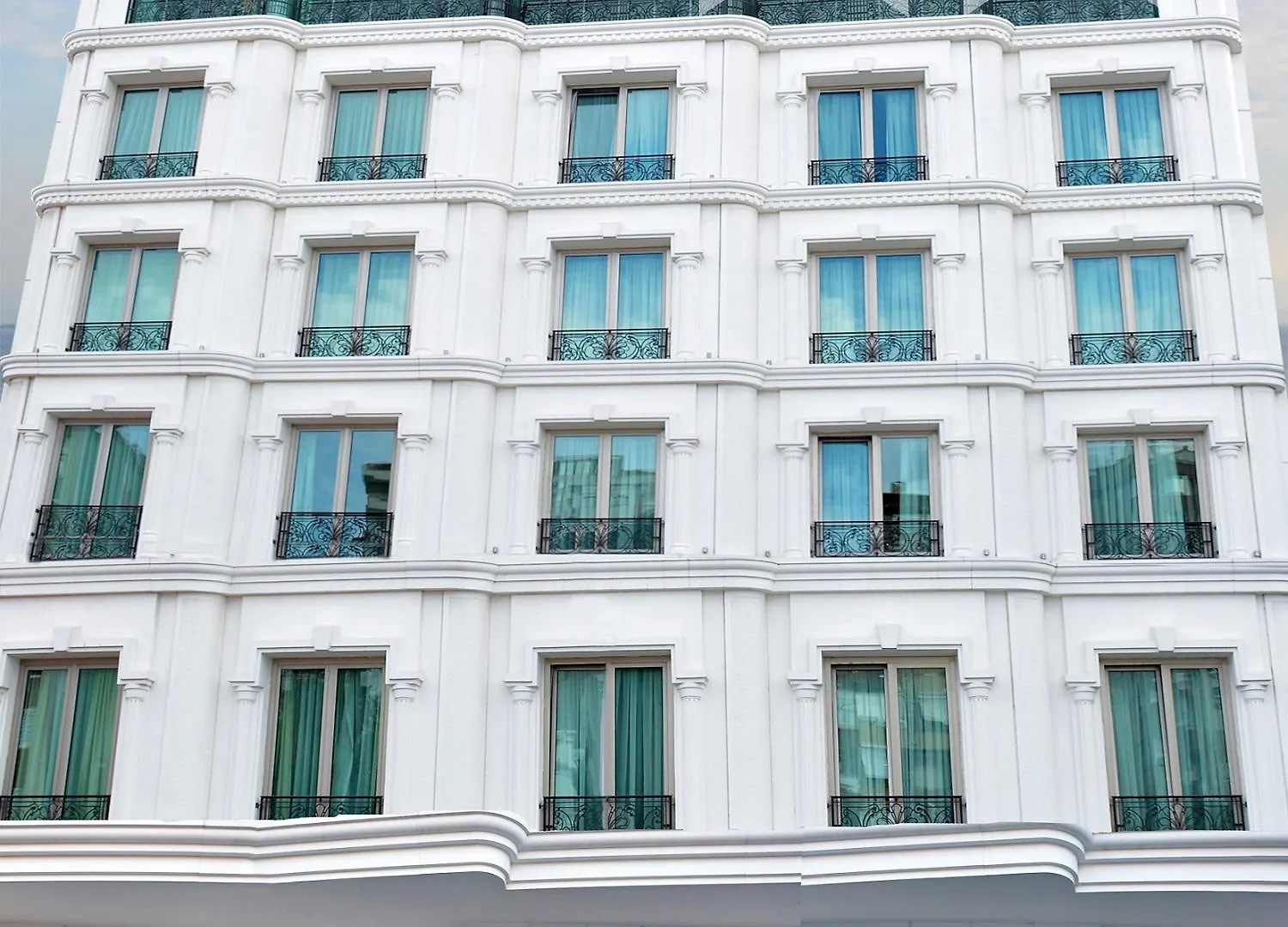 The Grand Mira Business Hotel